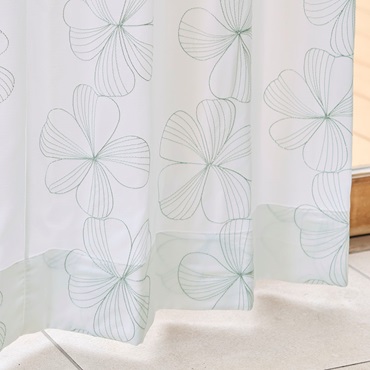 UVカット99％×刺繍デリケートフラワー（ブルーグリーン）｜カーテン