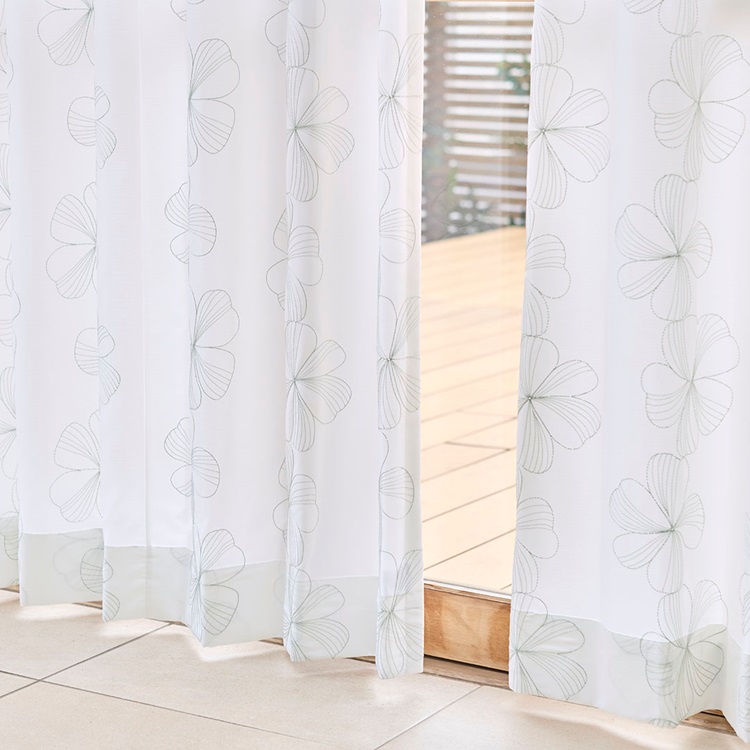 UVカット99％×刺繍デリケートフラワー（ブルーグリーン）｜カーテン