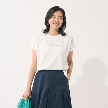 シルバー刺繍ロゴＴシャツ