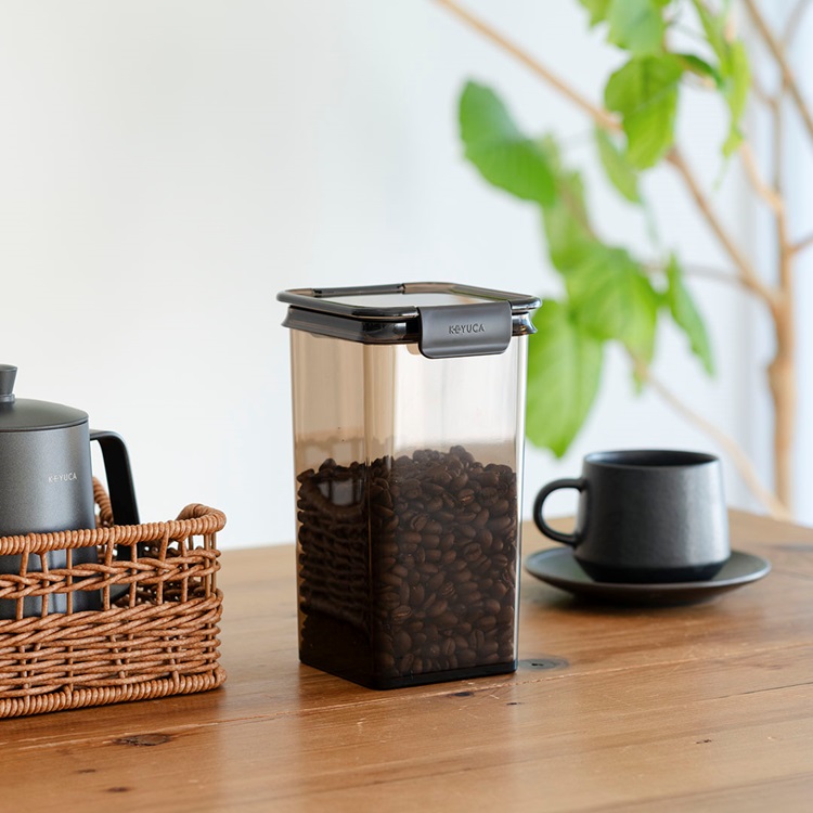 紫外線をカットする密閉キャニスター 980ml