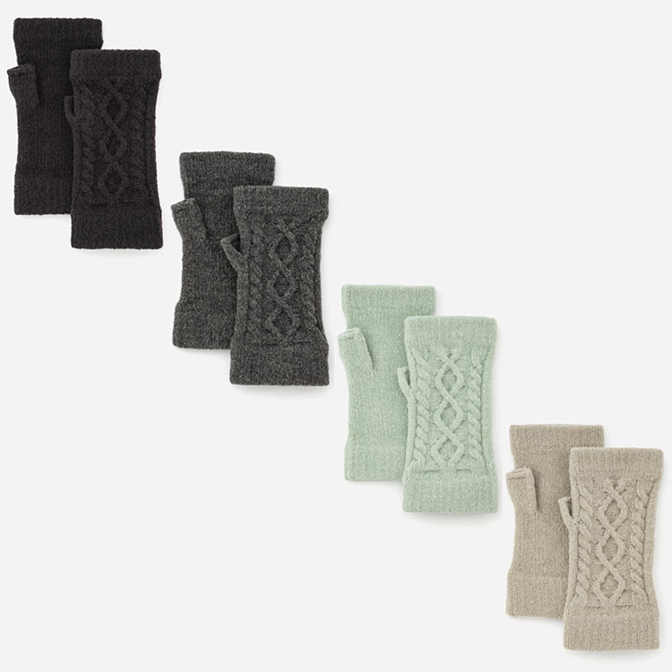 ダイヤ編手首ウォーマー