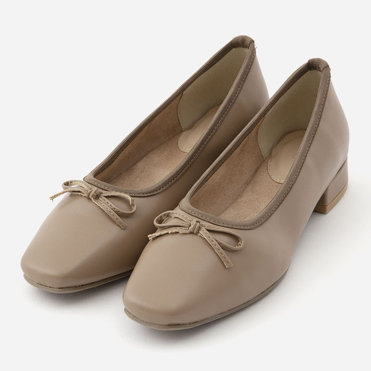 【特別価格】Almoレインスクエアトゥパンプス モカ
