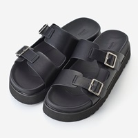 足裏フィットＷバックルサンダル
