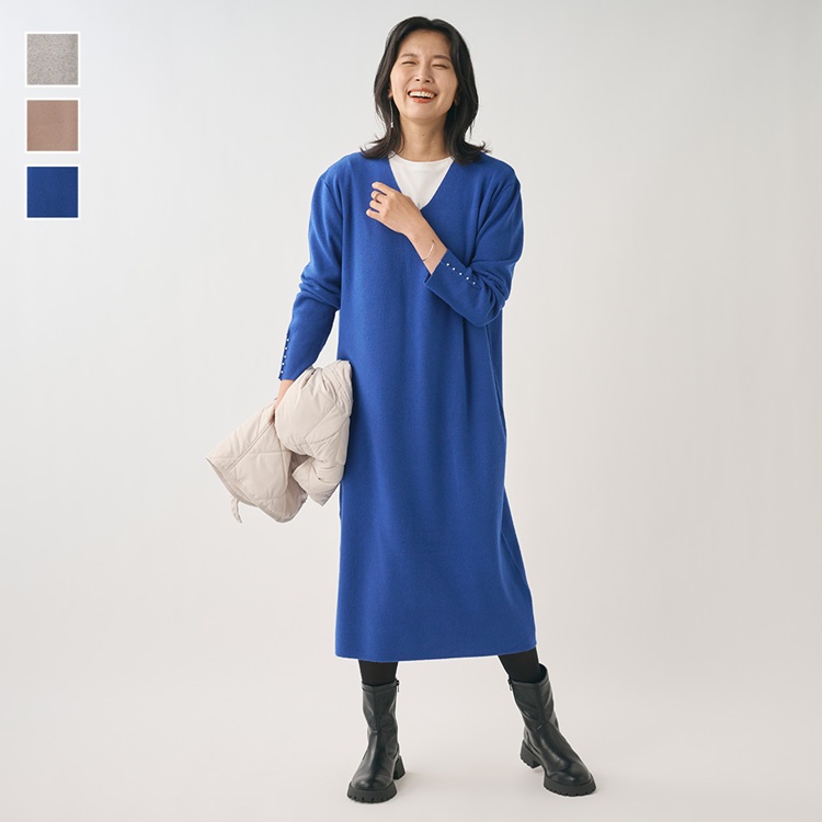 袖パールＶネックニットワンピース