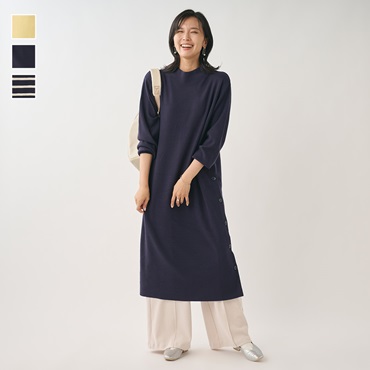 サイドボタンニットワンピース