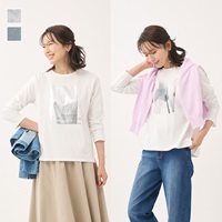 スクエア箔プリント・フラワーフォトプリントTシャツ