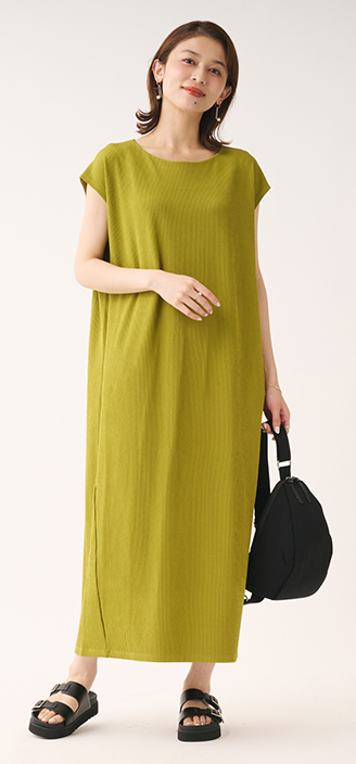 リブポンチフレンチスリーブワンピース