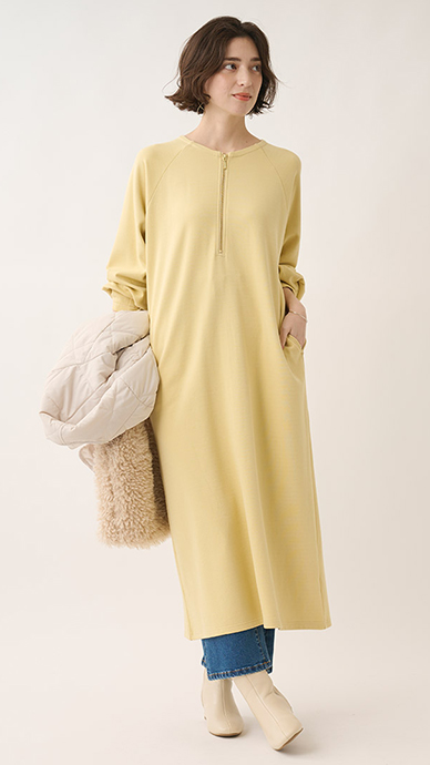 ハーフジップダンボールワンピース