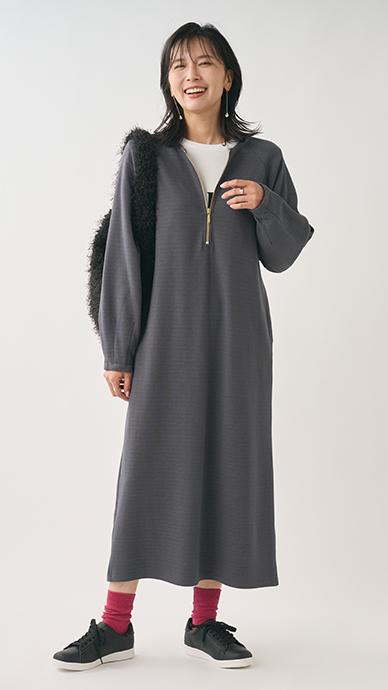 ハーフジップダンボールワンピース