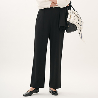 【すごナノ撥水】ジョーゼットポンチストレートパンツ￥4,990（税込￥5,489）