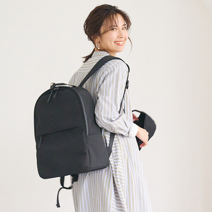 すっきり見えて、しっかり入る。探さない毎日へ。 整理上手な新定番リュック 