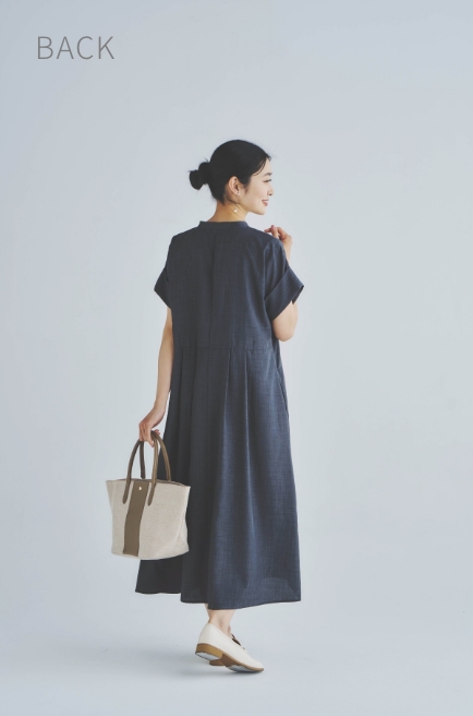 前後のウエストタックで全⽅位上品シック⾒え BACK